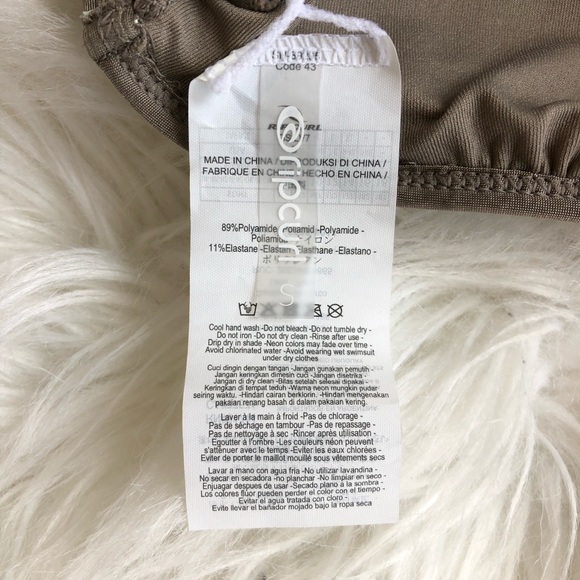 Rip Curl Top Swimsuit Size S 🌸 - Picture 4 of 7